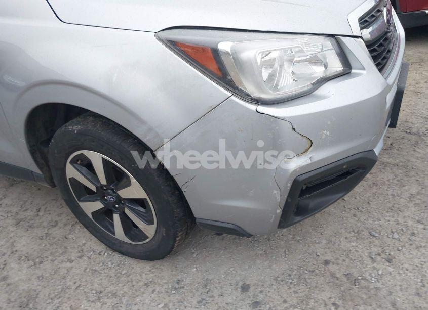 Photo 6 of 2018 Subaru Forester 2.5I (VIN JF2SJABC8JH524178)