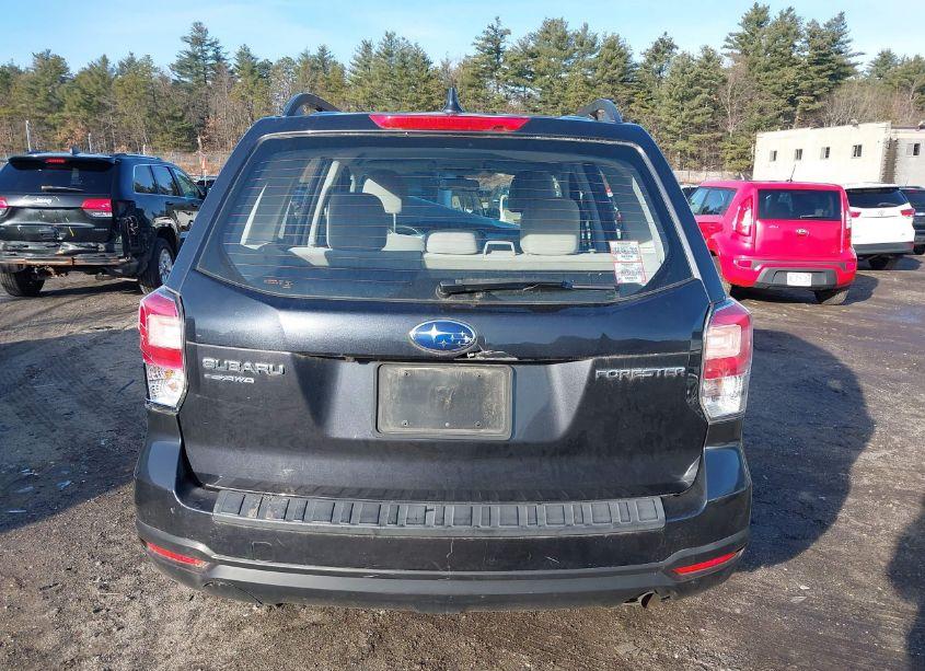 Photo 16 of 2018 Subaru Forester 2.5I (VIN JF2SJABC8JH589824)