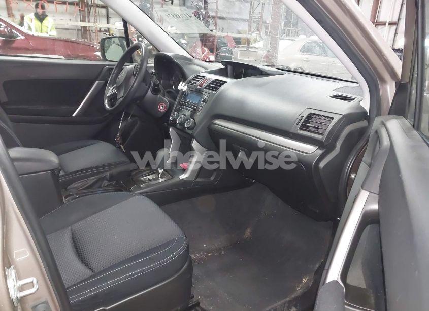 Photo 5 of 2015 Subaru Forester 2.5I (VIN JF2SJABC9FH493028)