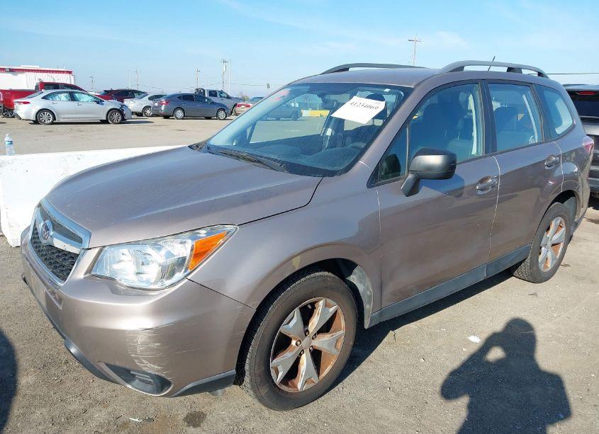 Photo 2 of 2015 Subaru Forester 2.5I (VIN JF2SJABC9FH811617)