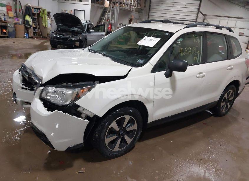 Photo 2 of 2017 Subaru Forester 2.5I (VIN JF2SJABC9HH472196)