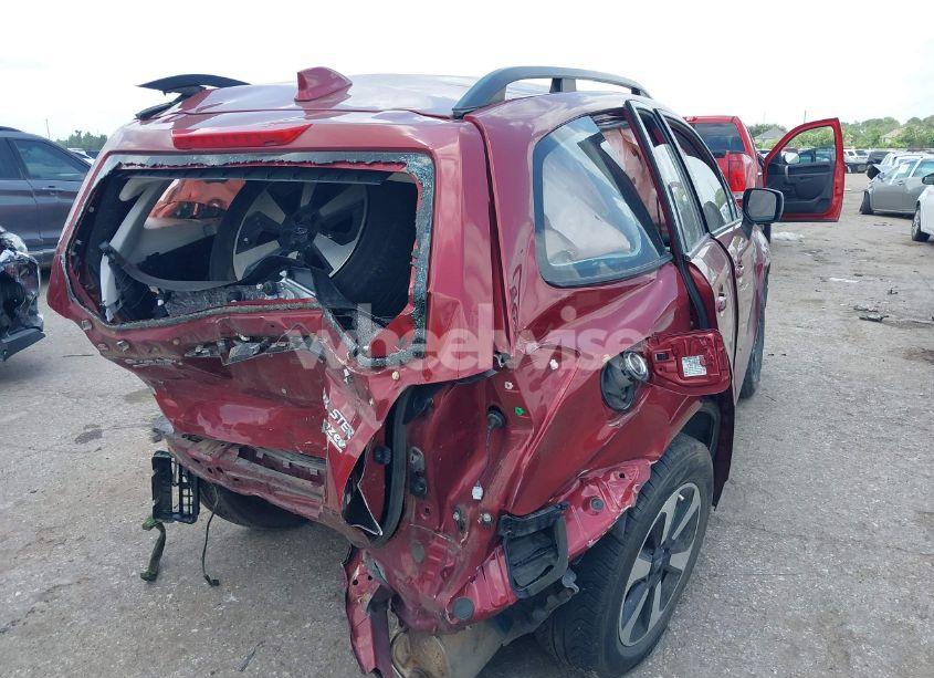 Photo 4 of 2017 Subaru Forester 2.5I (VIN JF2SJABC9HH473557)