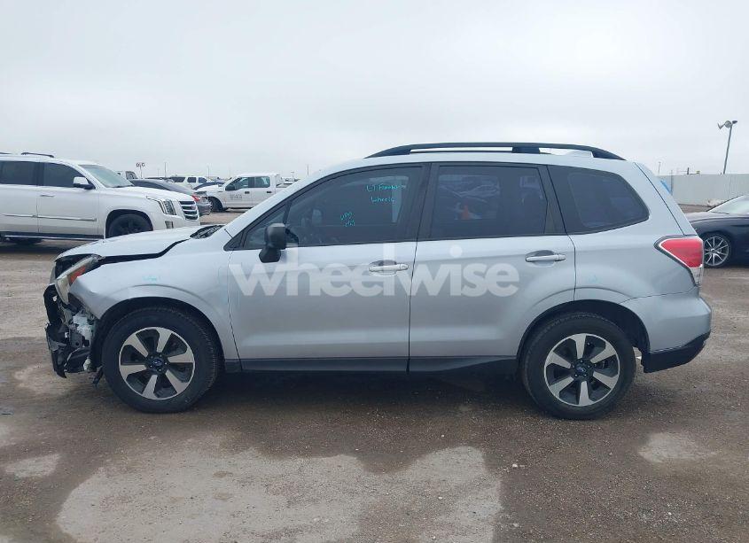 Photo 14 of 2017 Subaru Forester 2.5I (VIN JF2SJABC9HH487989)