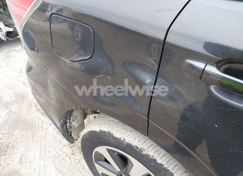 Photo 18 of 2017 Subaru Forester 2.5I (VIN JF2SJABC9HH492965)