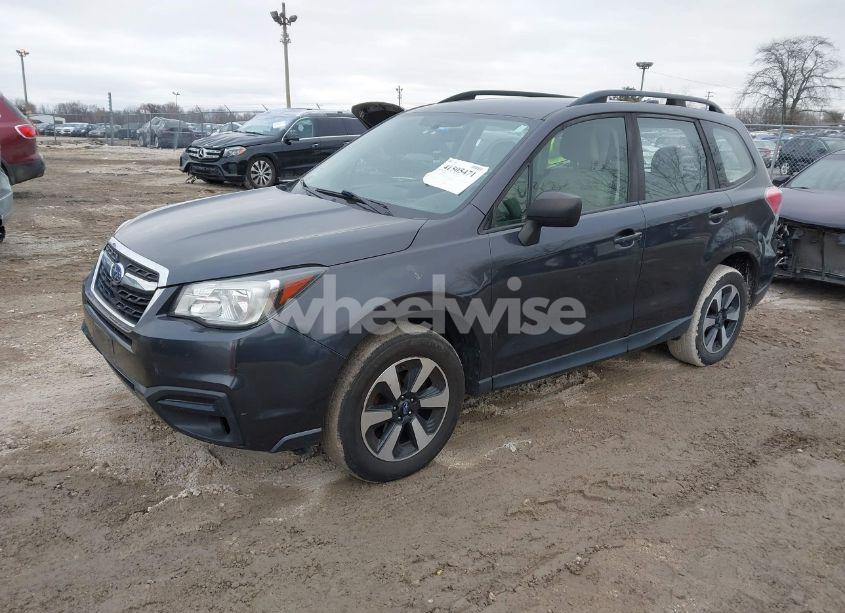 Photo 2 of 2017 Subaru Forester 2.5I (VIN JF2SJABC9HH492965)