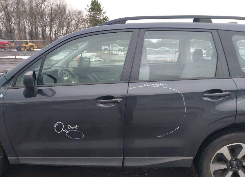 Photo 15 of 2018 Subaru Forester 2.5I (VIN JF2SJABC9JH431315)