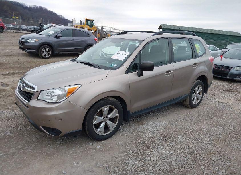 Photo 2 of 2015 Subaru Forester 2.5I (VIN JF2SJABCXFH598242)