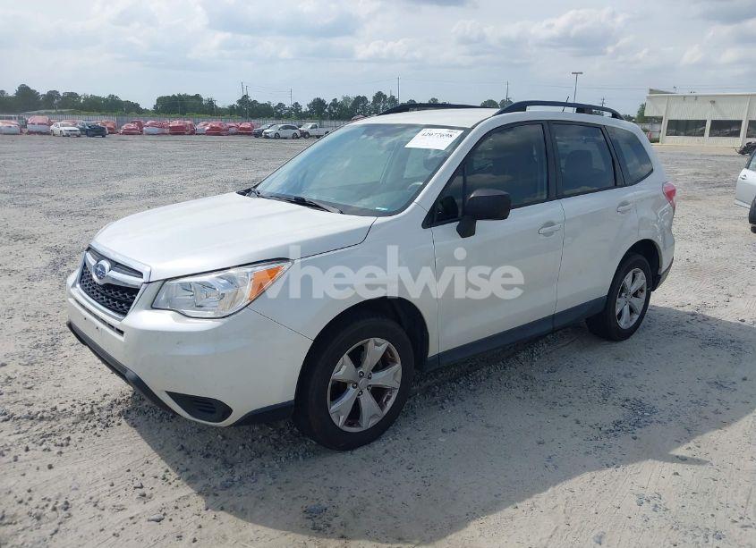 Photo 2 of 2015 Subaru Forester 2.5I (VIN JF2SJABCXFH842343)