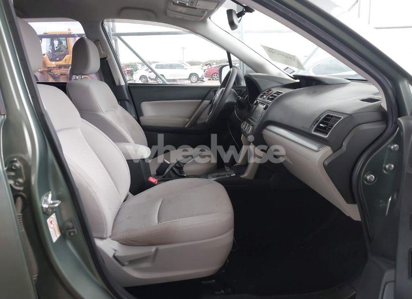 Photo 5 of 2016 Subaru Forester 2.5I (VIN JF2SJABCXGH488759)