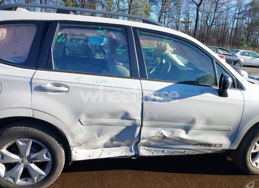 Photo 13 of 2016 Subaru Forester 2.5I (VIN JF2SJABCXGH500537)