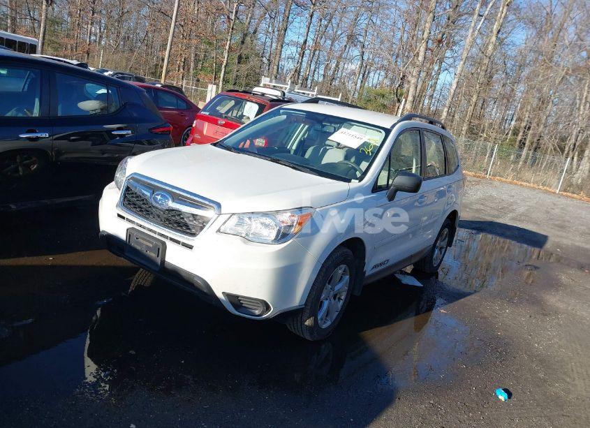Photo 2 of 2016 Subaru Forester 2.5I (VIN JF2SJABCXGH500537)