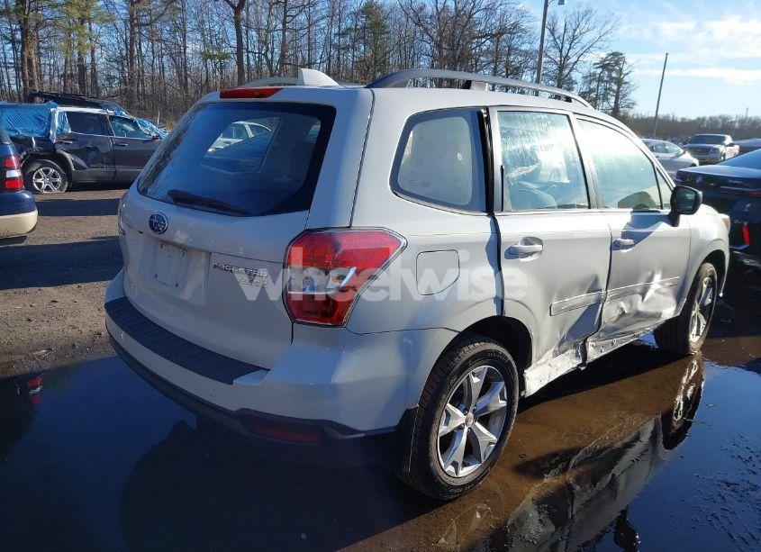 Photo 4 of 2016 Subaru Forester 2.5I (VIN JF2SJABCXGH500537)