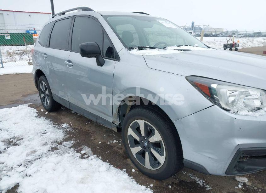 Photo 17 of 2017 Subaru Forester 2.5I (VIN JF2SJABCXHH448425)