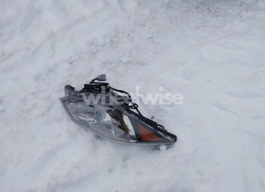 Photo 12 of 2018 Subaru Forester 2.5I (VIN JF2SJABCXJH525056)