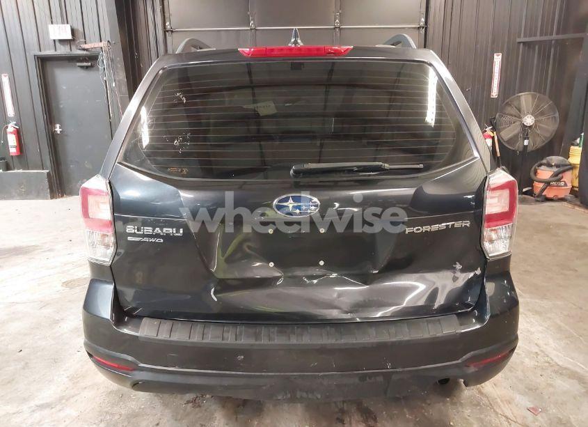 Photo 16 of 2018 Subaru Forester 2.5I (VIN JF2SJABCXJH534016)