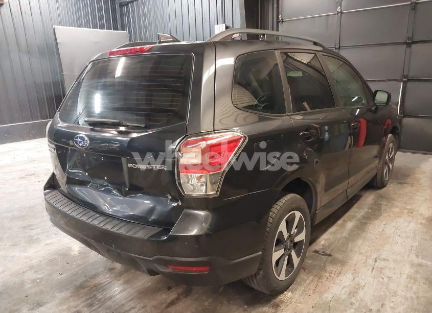 Photo 4 of 2018 Subaru Forester 2.5I (VIN JF2SJABCXJH534016)