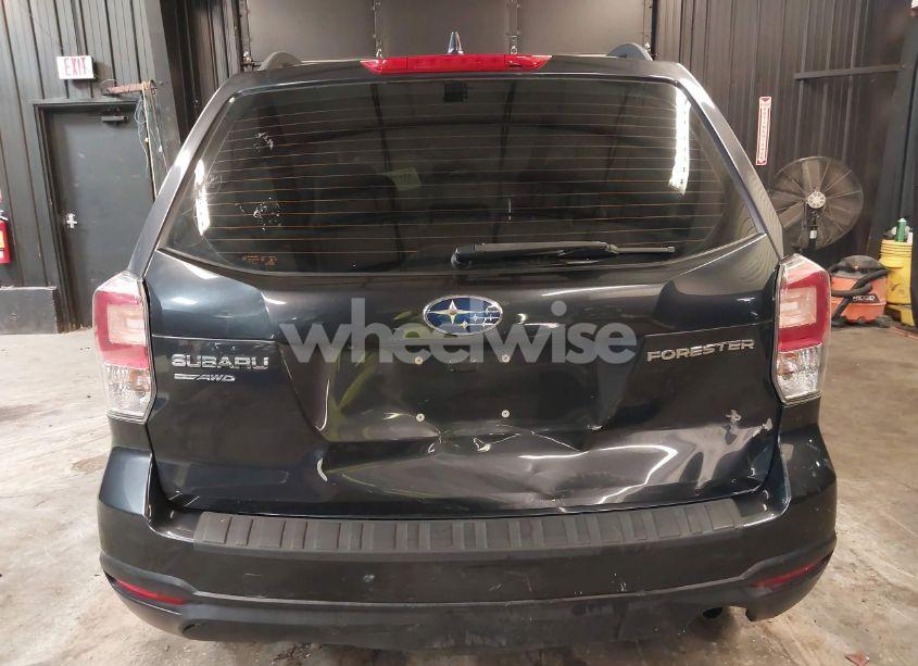 Photo 6 of 2018 Subaru Forester 2.5I (VIN JF2SJABCXJH534016)