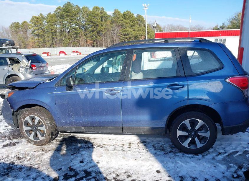 Photo 14 of 2018 Subaru Forester 2.5I (VIN JF2SJABCXJH585211)