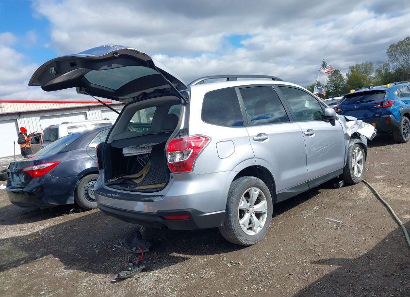 Photo 4 of 2015 Subaru Forester 2.5I PREMIUM (VIN JF2SJADC0FH425553)