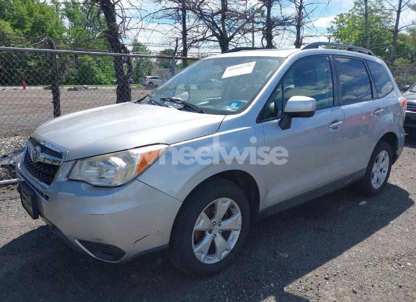 Photo 2 of 2015 Subaru Forester 2.5I PREMIUM (VIN JF2SJADC0FH535809)