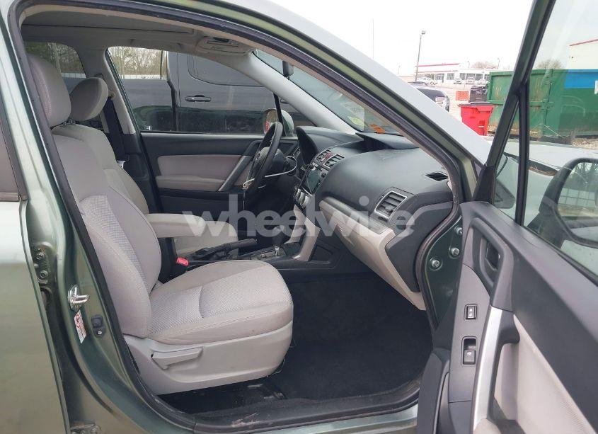 Photo 5 of 2016 Subaru Forester 2.5I PREMIUM (VIN JF2SJADC0GH563577)