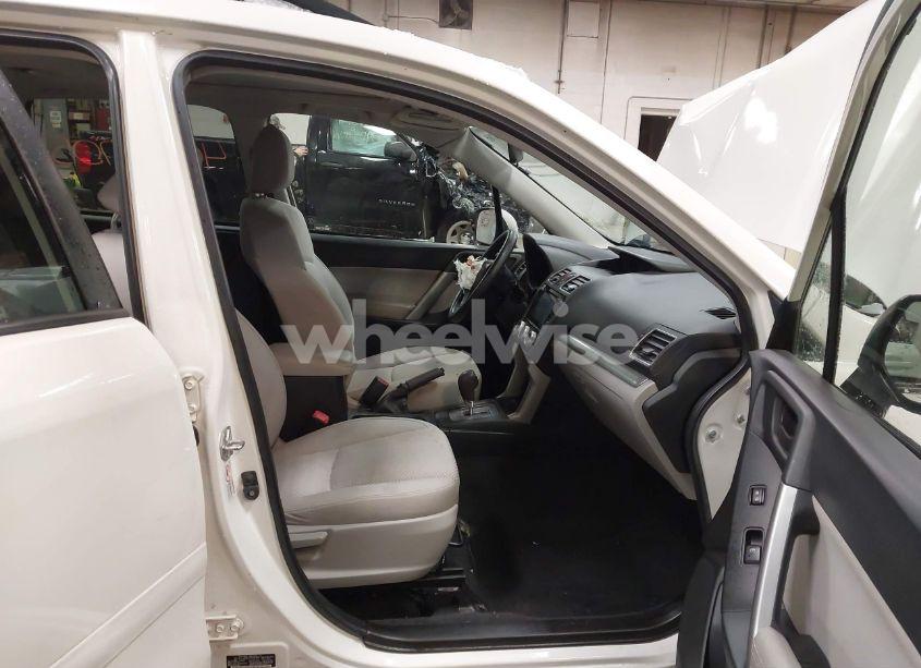 Photo 5 of 2016 Subaru Forester 2.5I PREMIUM (VIN JF2SJADC1GH460944)