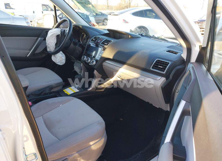 Photo 5 of 2016 Subaru Forester 2.5I PREMIUM (VIN JF2SJADC1GH461639)