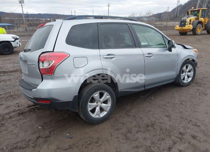Photo 4 of 2016 Subaru Forester 2.5I PREMIUM (VIN JF2SJADC2GH420257)