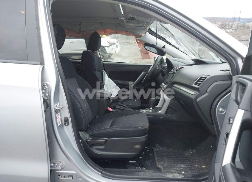 Photo 5 of 2016 Subaru Forester 2.5I PREMIUM (VIN JF2SJADC2GH420257)