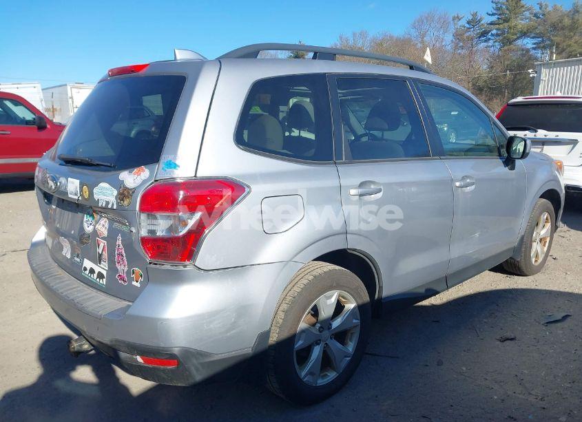 Photo 4 of 2016 Subaru Forester 2.5I PREMIUM (VIN JF2SJADC2GH488445)