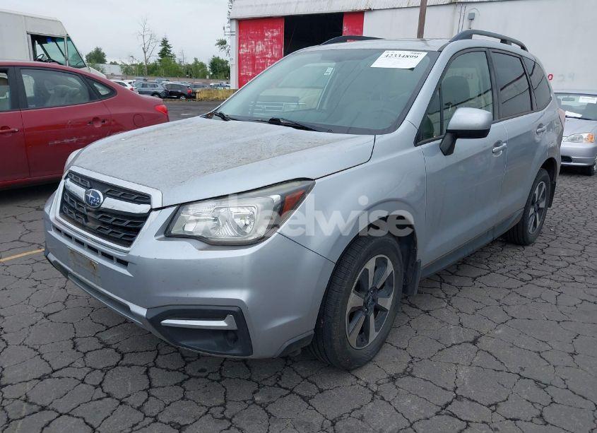 Photo 2 of 2017 Subaru Forester 2.5I PREMIUM (VIN JF2SJADC2HH419191)