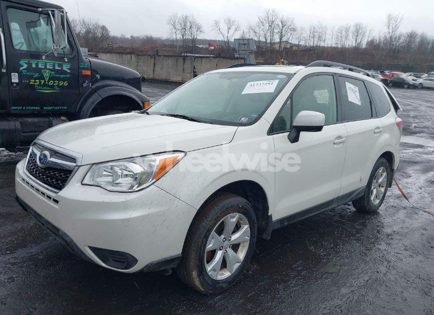 Photo 2 of 2016 Subaru Forester 2.5I PREMIUM (VIN JF2SJADC3GH562231)