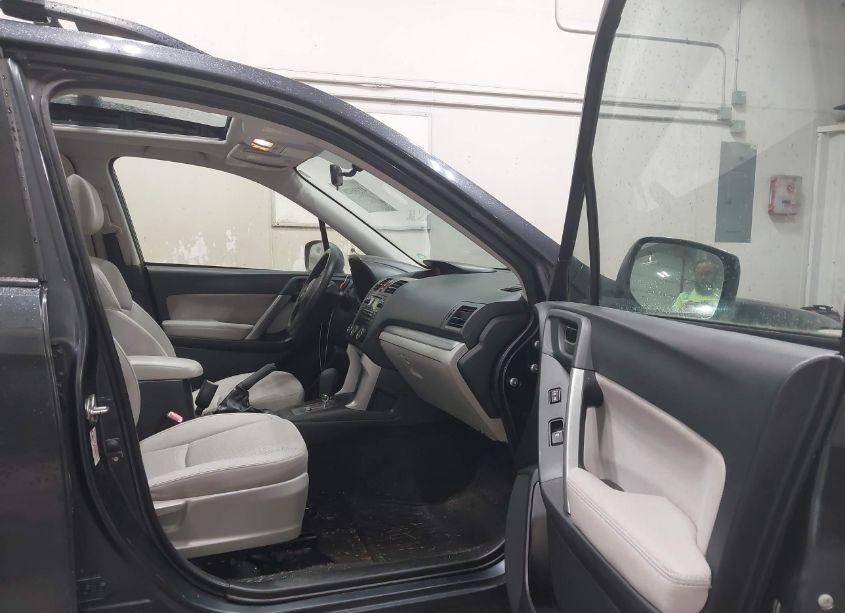 Photo 5 of 2014 Subaru Forester 2.5I PREMIUM (VIN JF2SJADC4EH433640)