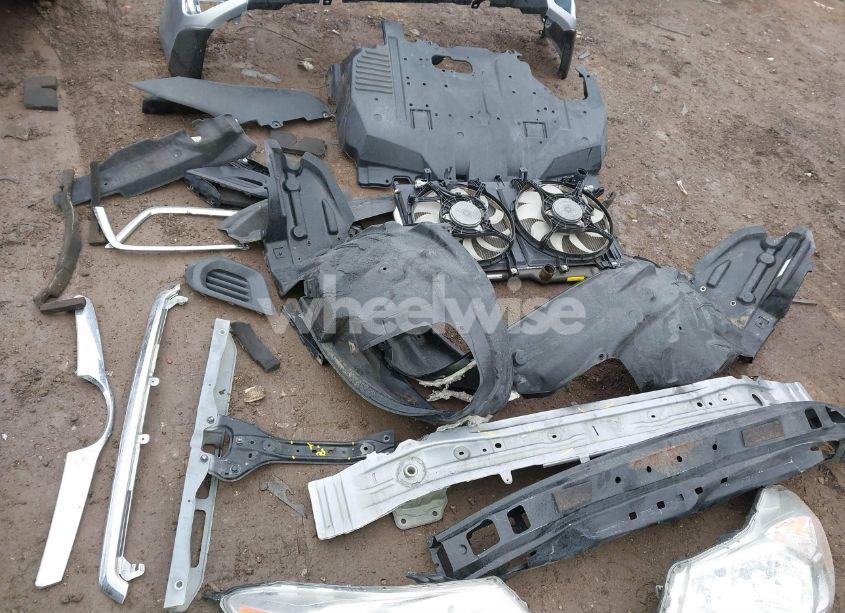 Photo 19 of 2016 Subaru Forester 2.5I PREMIUM (VIN JF2SJADC4GH506539)