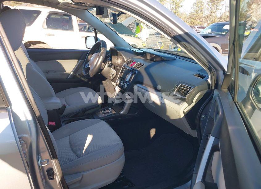 Photo 5 of 2016 Subaru Forester 2.5I PREMIUM (VIN JF2SJADC4GH562206)