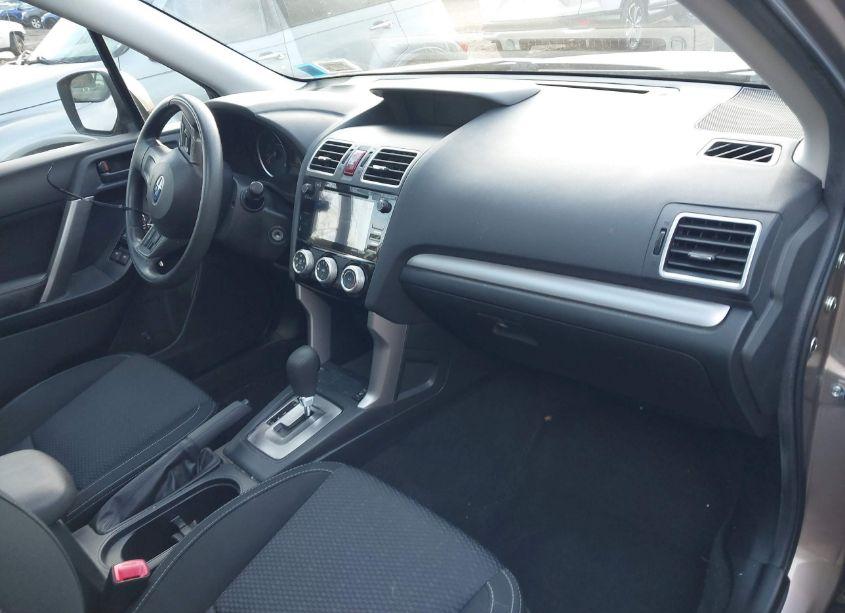 Photo 5 of 2016 Subaru Forester 2.5I PREMIUM (VIN JF2SJADC5GH555006)