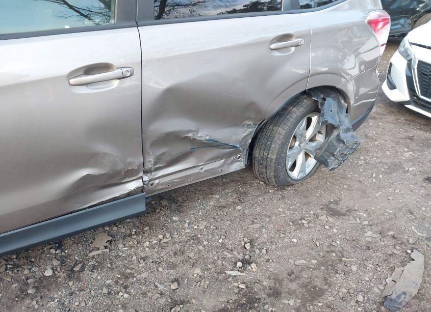 Photo 6 of 2016 Subaru Forester 2.5I PREMIUM (VIN JF2SJADC5GH555006)