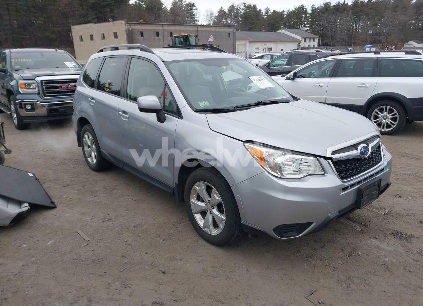 2015 Subaru Forester 2.5I PREMIUM (VIN JF2SJADC6FH805125) main photo