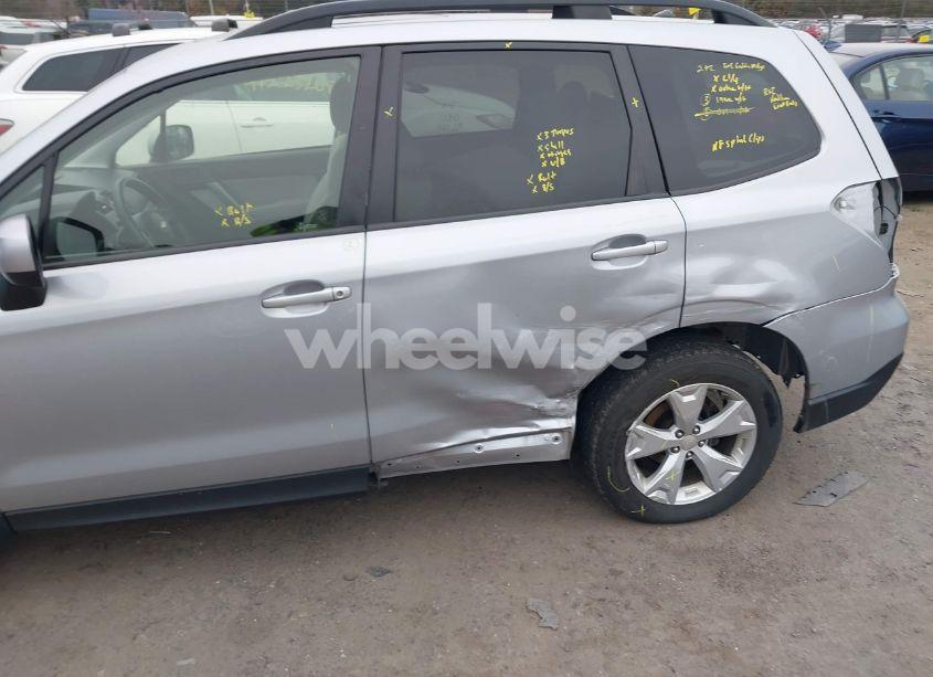 Photo 6 of 2015 Subaru Forester 2.5I PREMIUM (VIN JF2SJADC6FH805125)