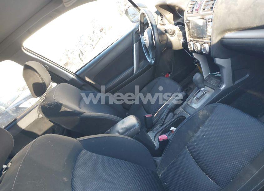 Photo 5 of 2016 Subaru Forester 2.5I PREMIUM (VIN JF2SJADC6GH400996)