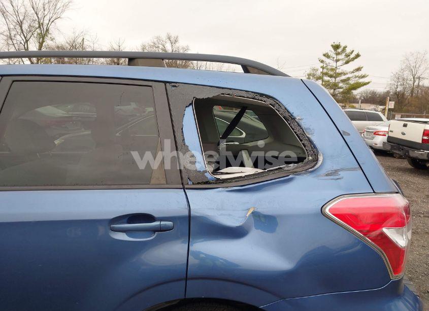 Photo 6 of 2016 Subaru Forester 2.5I PREMIUM (VIN JF2SJADC6GH524668)