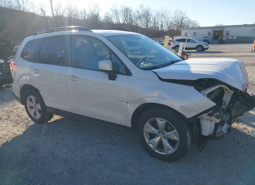 2015 Subaru Forester 2.5I PREMIUM (VIN JF2SJADC8FH461653) main photo