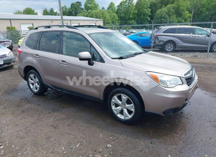 2015 Subaru Forester 2.5I PREMIUM (VIN JF2SJADC8FH555340) main photo