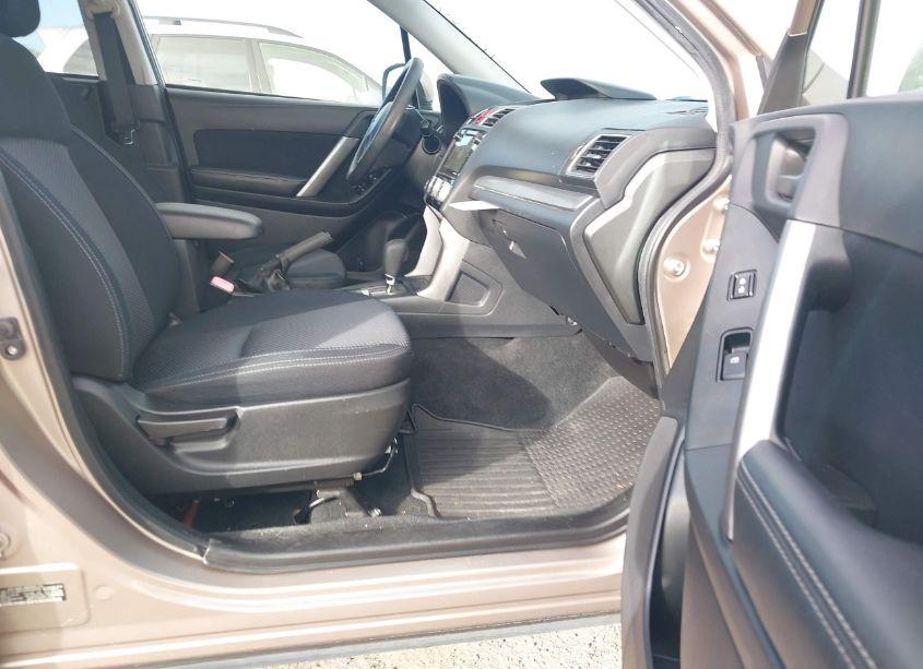 Photo 5 of 2016 Subaru Forester 2.5I PREMIUM (VIN JF2SJADC8GH500145)