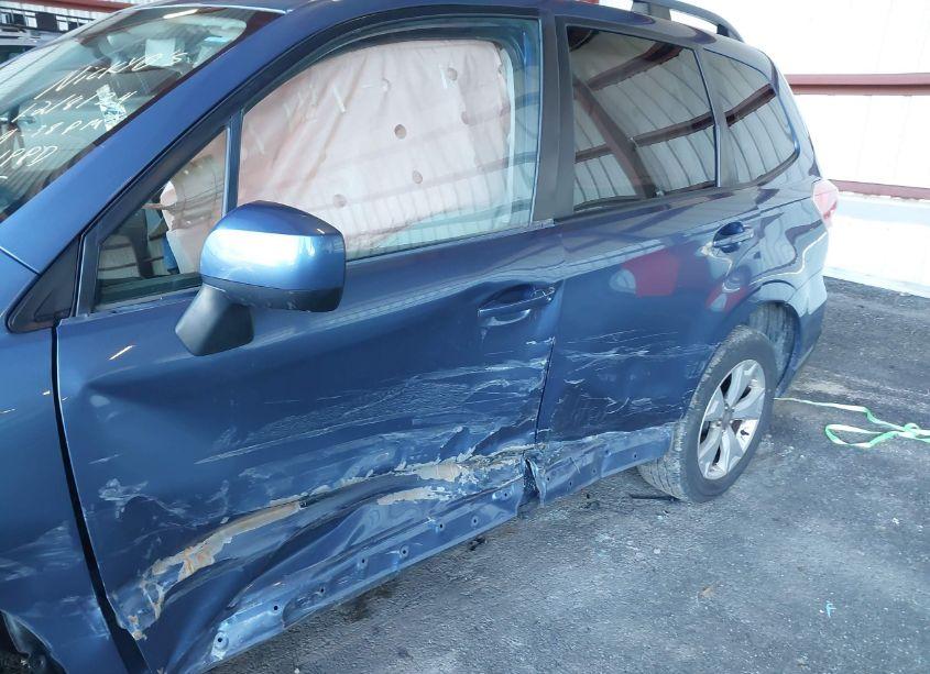 Photo 6 of 2016 Subaru Forester 2.5I PREMIUM (VIN JF2SJADC9GG554124)