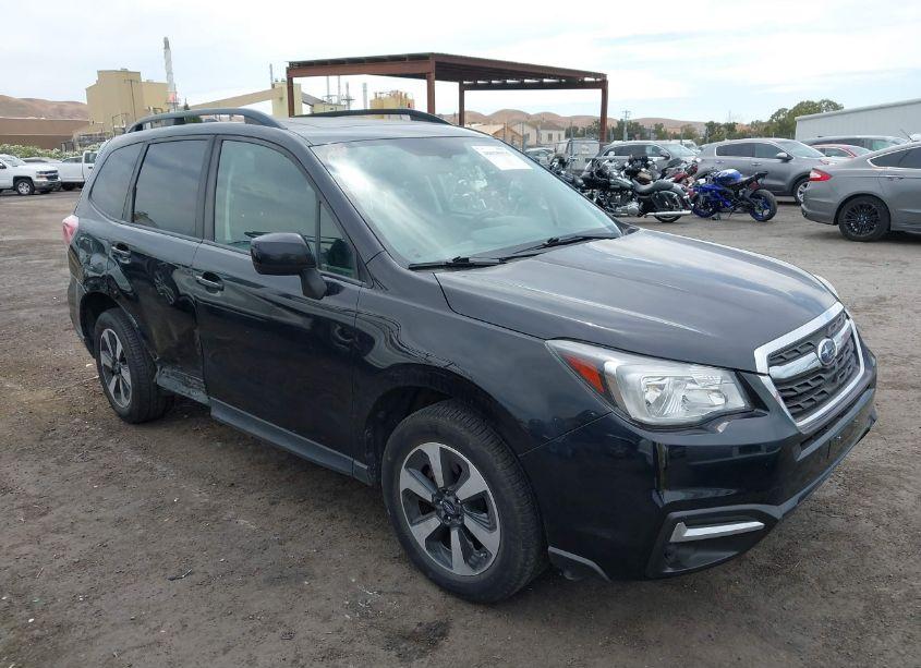 2018 Subaru Forester 2.5I PREMIUM (VIN JF2SJADC9JH535574) main photo