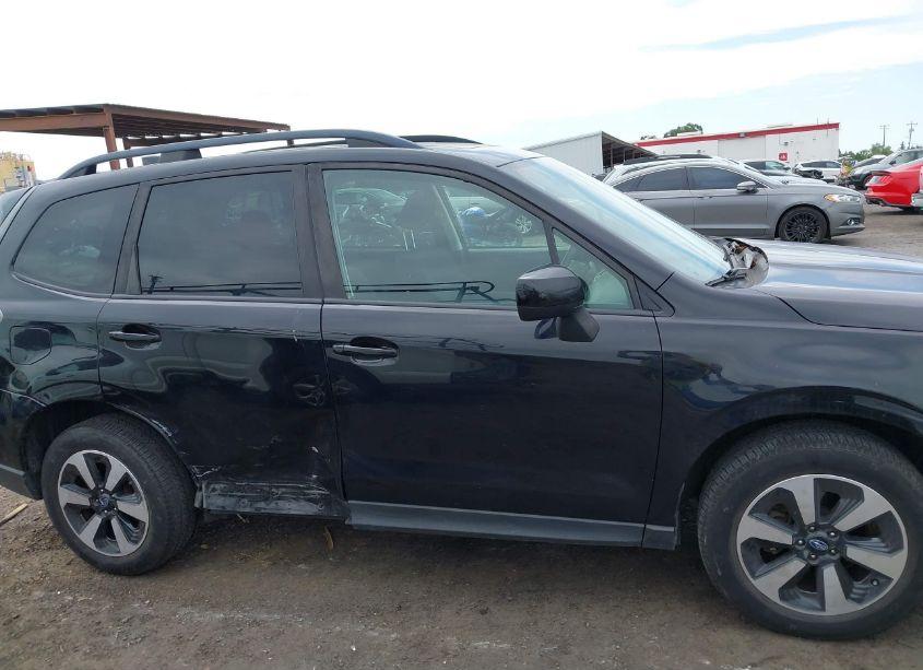 Photo 13 of 2018 Subaru Forester 2.5I PREMIUM (VIN JF2SJADC9JH535574)