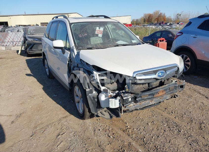 2015 Subaru Forester 2.5I PREMIUM (VIN JF2SJADCXFH414625) main photo