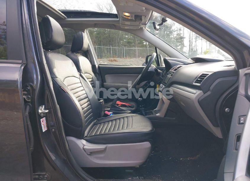 Photo 5 of 2016 Subaru Forester 2.5I PREMIUM (VIN JF2SJADCXGG425762)