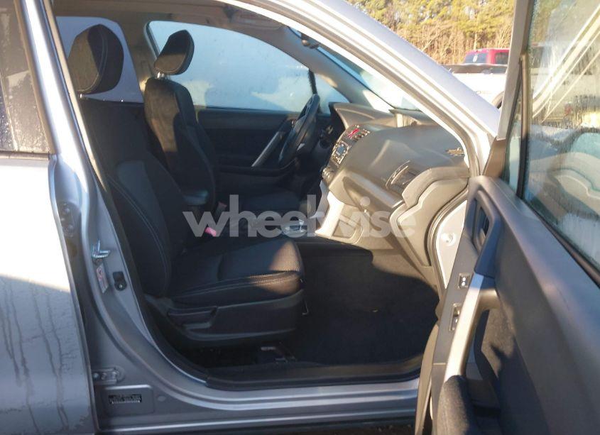 Photo 5 of 2014 Subaru Forester 2.5I PREMIUM (VIN JF2SJAEC0EH421547)